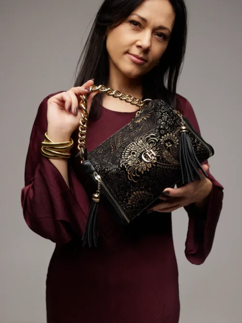 Torebka ZARINA Czarna w Złote Kwiaty